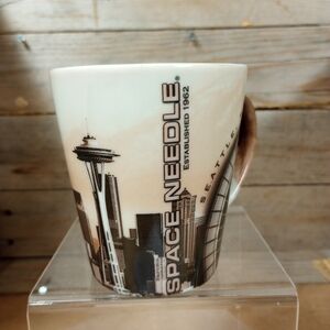 Seattle Space Needle Mug Souvenir Coffee Cup – Skyline Design